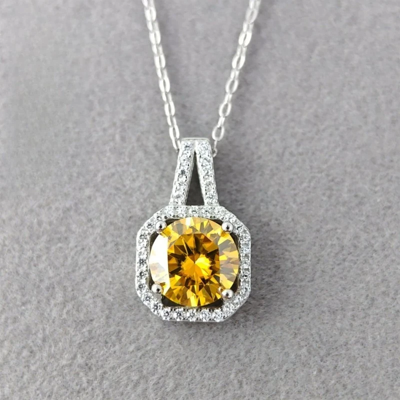 

1 шт. Модное ожерелье с подвеской из муассанита 2 карата, медное ожерелье, простой квадратный дизайн, изящное украшение для предложения руки и сердца