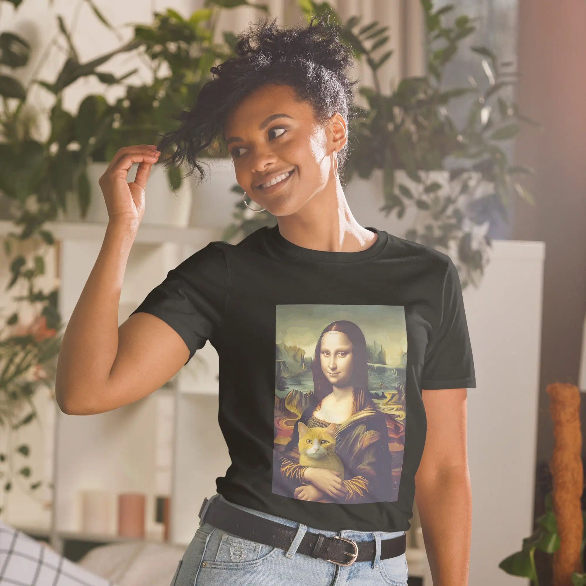 

Unique Funny Mona Lisa Holding a Cat T Shirt