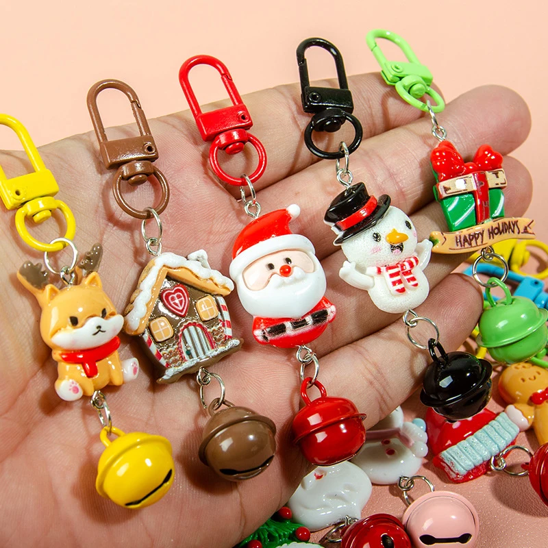 ชุดคริสต์มาสเรซิ่นพวงกุญแจการ์ตูน Xmas Santa Snowman ต้นคริสต์มาสกระเป๋าเป้สะพายหลัง Charms ของขวัญ