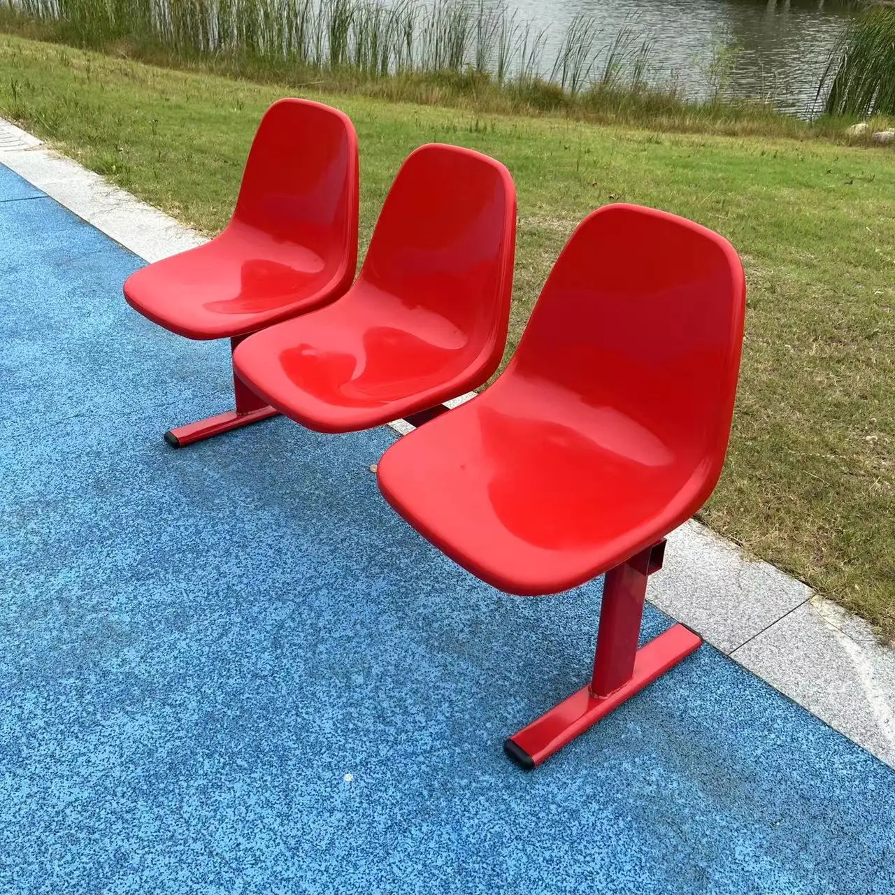 Internet celebrity row chair station waiting chair outdoor
