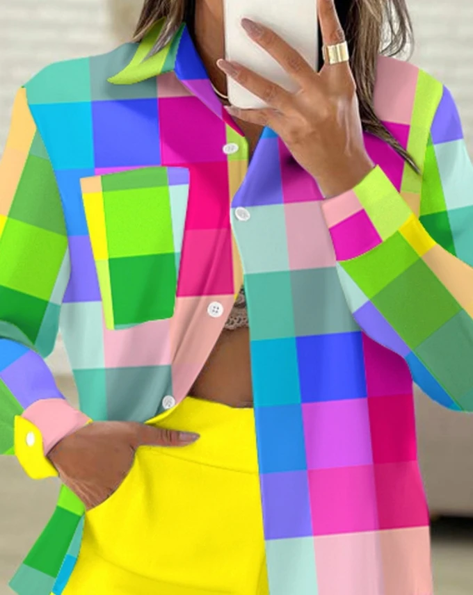 Dwuczęściowy zestaw 2024 Letnia moda Nowy styl Colorblock Geometryczny nadruk Zapinany na guziki top i szorty Elegancki dwuczęściowy zestaw dla kobiet