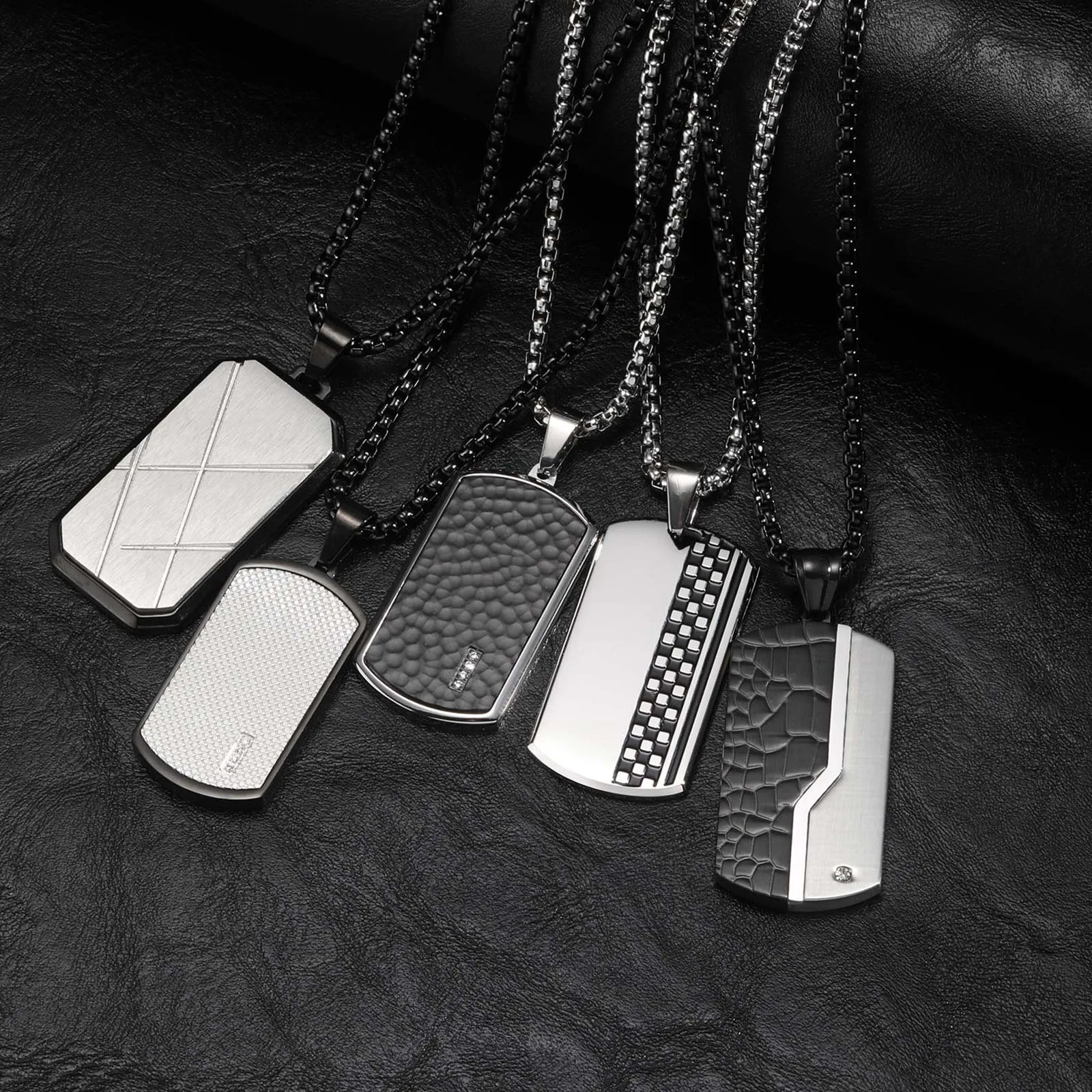 Mens Dog Tag Necklace,Waterproof Stainless Steel Dogtag Pendant Necklaces,Stylish Father's Day Birthday Jewelry Gift