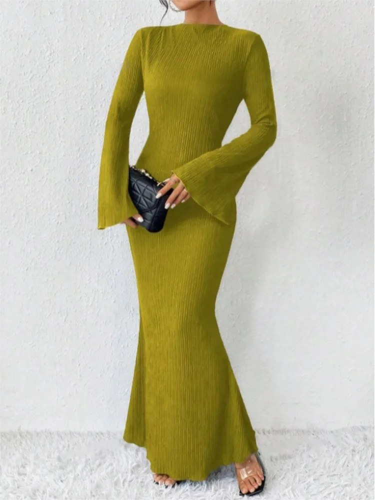 

New style of women's round neck long sleeves slim women's hip-covered dress fashionable and elegant solid color long dress