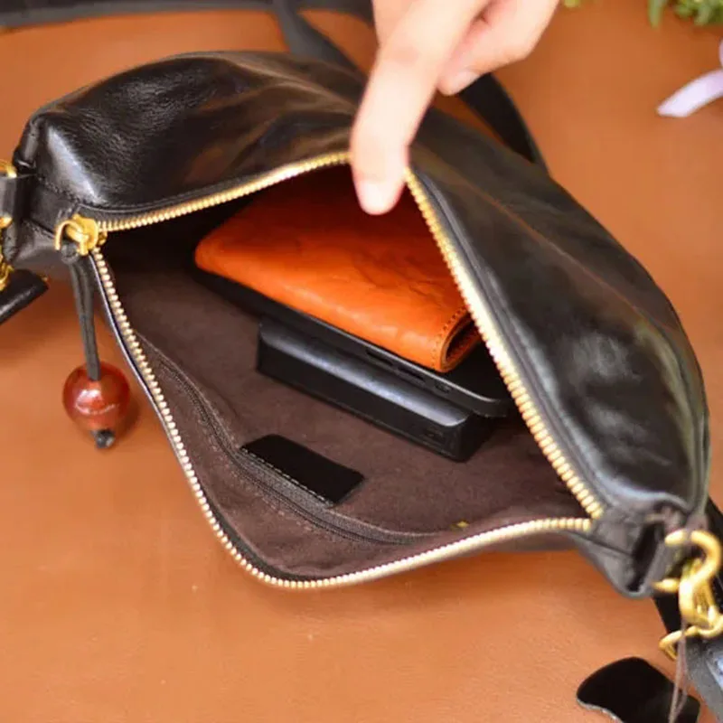 

AETOO Handmade original leather men's crossbody bag large capacity personality casual dumpling bag armpit top layer cowhide men'