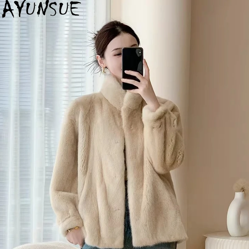 معطف فرو المنك الكامل للنساء من AYUNSUE، جاكيت فرو شتوي بأكمام طويلة، معاطف فرو دافئة، ملابس نسائية جديدة في الملابس الخارجية