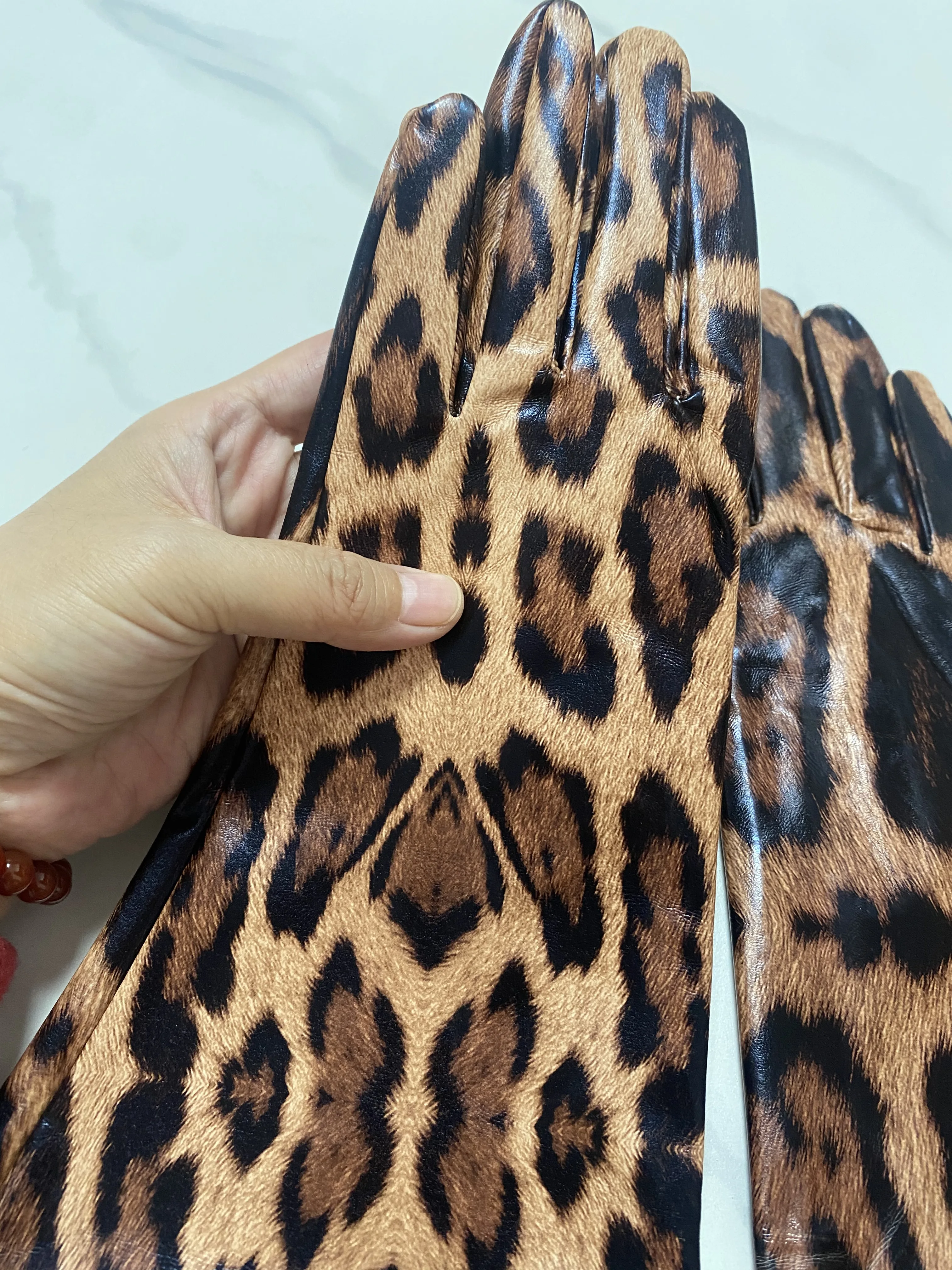 Guanto lungo leopardato a maniche larghe in pelle PU moda donna guanto da ballo formale per feste da Club da donna 38cm R1340