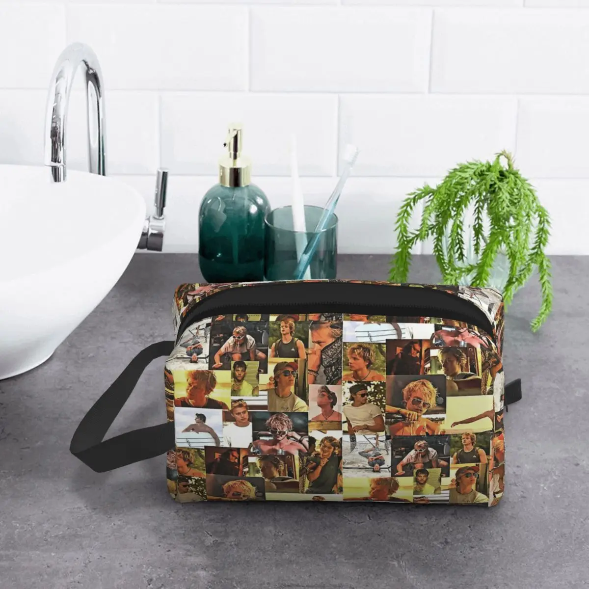 

JJ Maybank - Rudy Pankow: Косметичка-органайзер для макияжа и туалетных принадлежностей, дорожный несессер для женщин