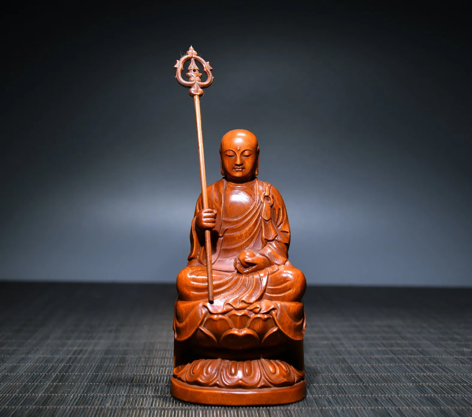 

Ksitigarbha Bodhisattva Statue - Exquisite Huangyang Wood Home Decor for Living Room Tabletop - Collectible Decorative Piece