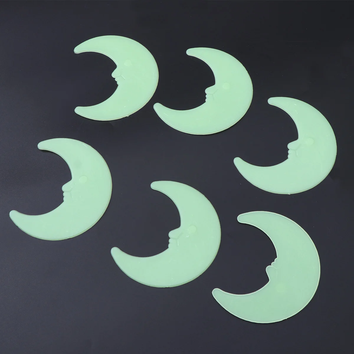 

50 Pcs Night Glow Wall Stickers Decals Waterproof Durable Stars Moon Kids Bedroom Gifts Home Decor Three Dimensional Luminous