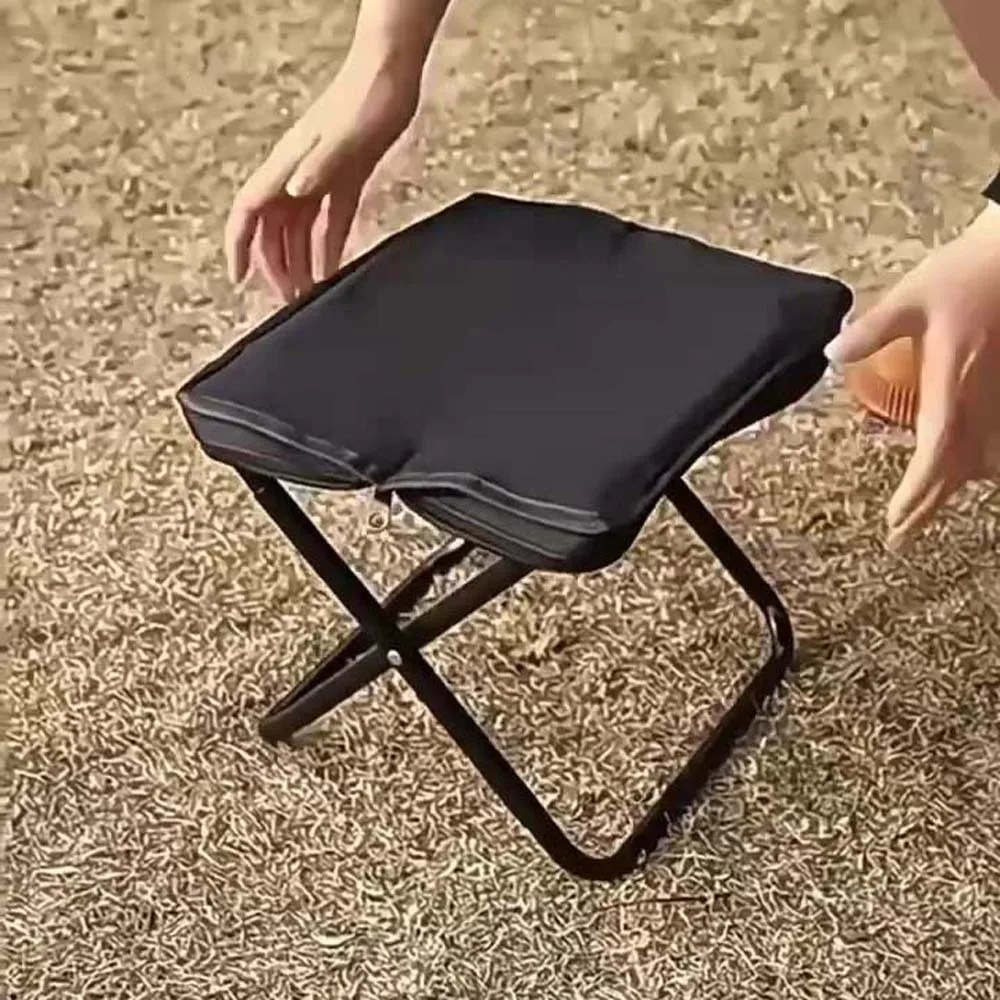 

Ultra-light Folding Stool Oxford Cloth Wear-resistant Camp Chair Strong Load-bearing with Zipper Storage