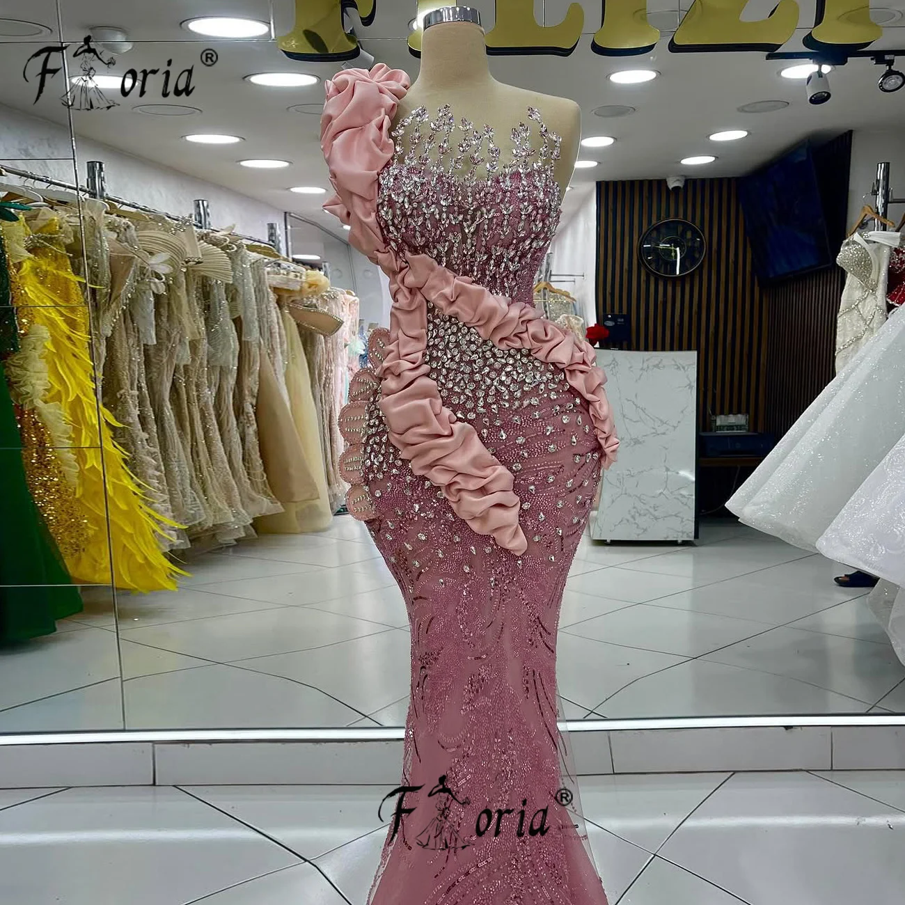 

Luxury Dubai Arabic Pink Evening Dress Mermaid Crystal Beads Ruffled Appliques Prom Party Dresses 2025 robe de soiree Customized