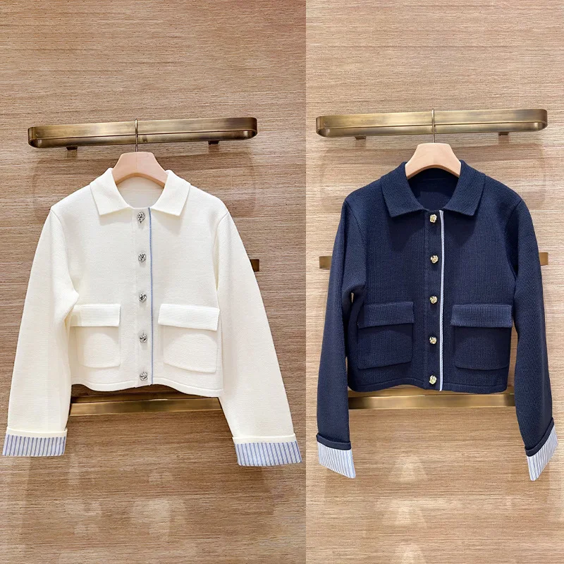 2026 Early Spring French Niche Twist Knit Metal Buckle Polo Collar Patchwork Color Block Cuff Cropped Knitted Coat Women