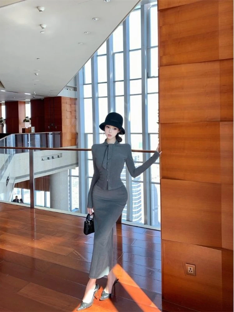 

Gray Slim Fit Long Sleeve Knitted Open Cardigan Women's Spring High-End Feeling Set Fish Tail Wrap around Skirt Two Piec...