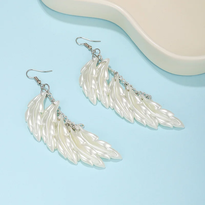 Office Career Elegant Pearl Texture Feather Shape Long Dangle Hook Earrings for Women Daily Wear Stylish Jewelry