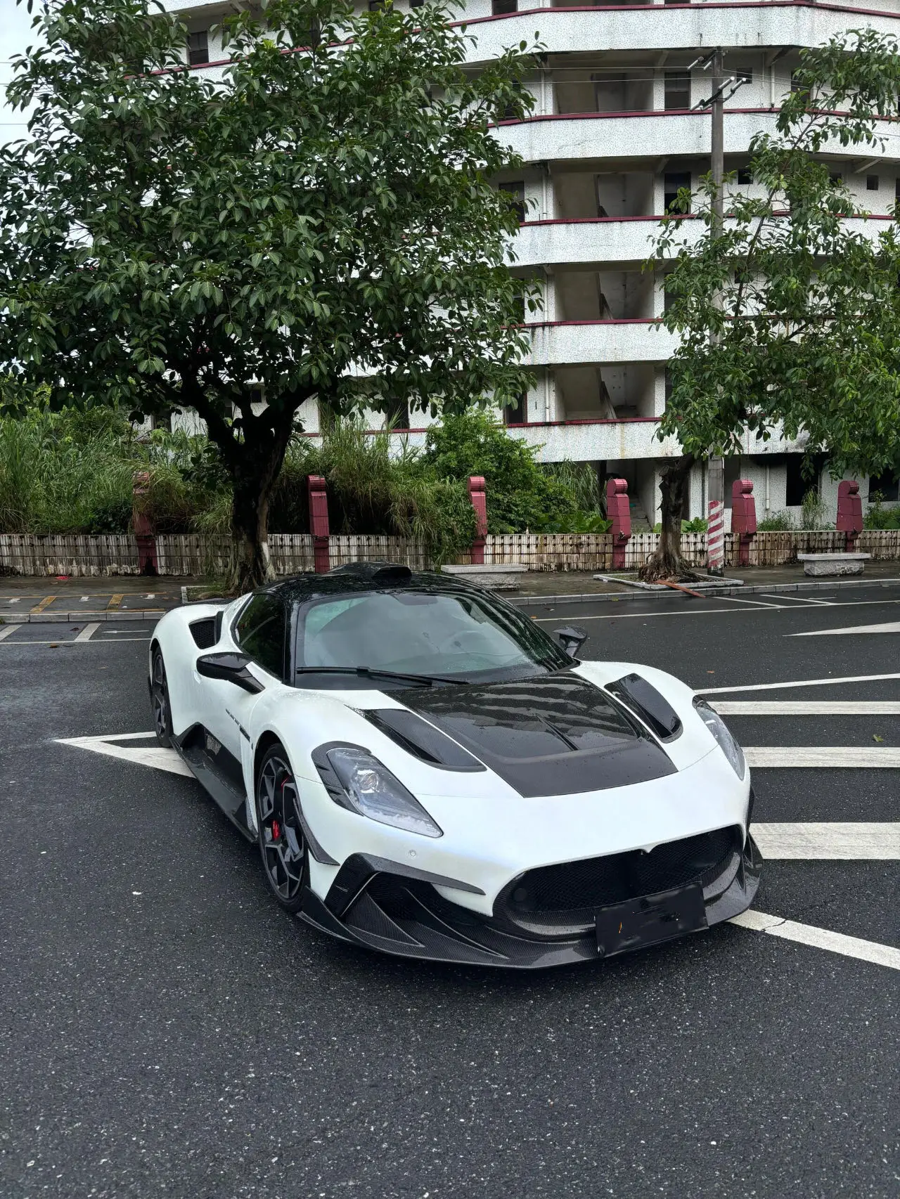 

Factory Hot Selling For Maserati MC20 Upgrade MSY Style Dry Carbon Fiber Front Lip Front Canards Side Skirt Rear Diffuser Rear S