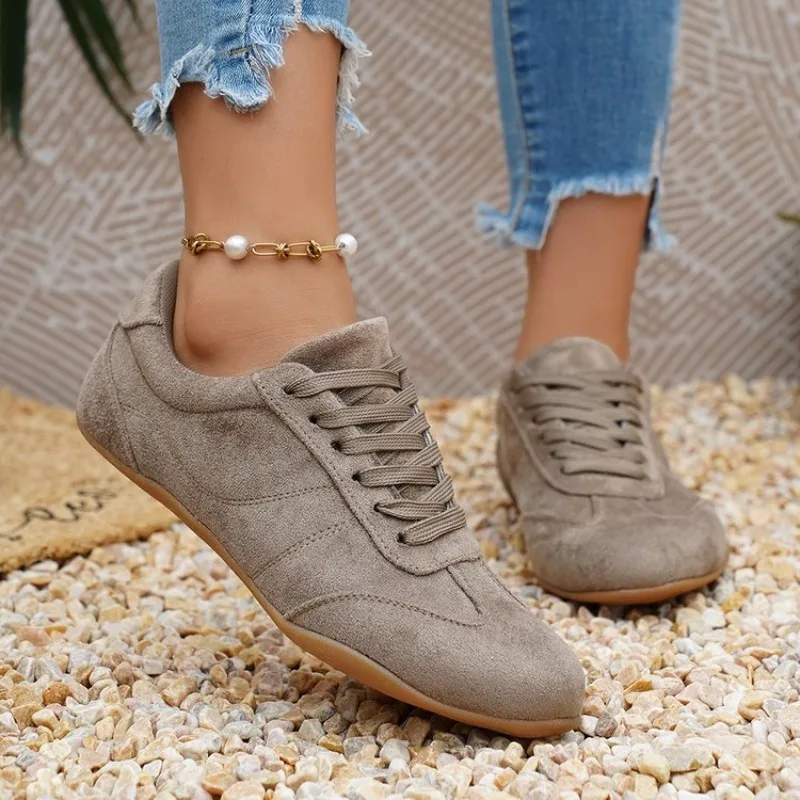 Women's Casual Flat-soled Non-slip Wear-resistant Sport Shoes Spring Autumn Round-toe Soft and Comfortable Women Single Shoes view 3