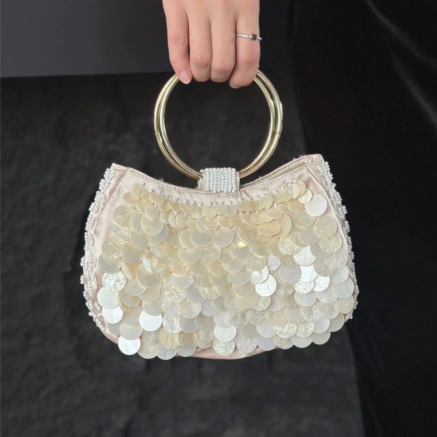 French Women's Beaded Evening Handbag 2026 Fashionable Elegant Luxurious Design Vintage Lady Sequined Tassel Clutch Bags
