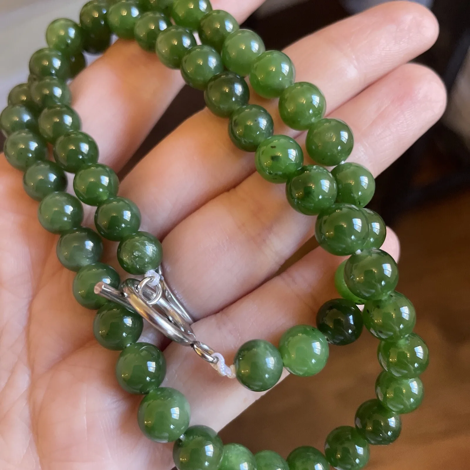 aaa-8mm-icy-green-jade-untreated-natural-nephrite-jade-beads-necklace-hetian-jade