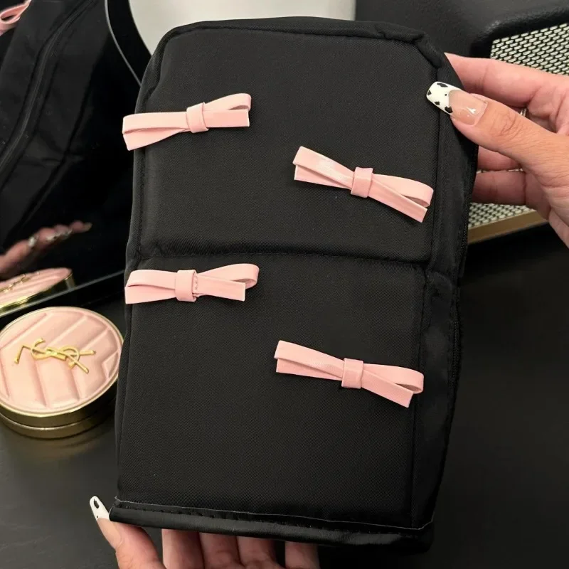 Cute Makeup Bag, Female Stand up Makeup Brush Storage Bag, Large Capacity Portable Partition Waterproof Toilet Bag