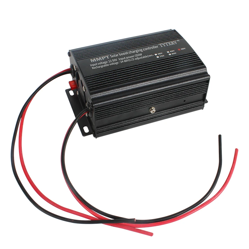 OEM منتج جديد ملحقات RV 12V24V48V 12A RV قارب جهاز التحكم بالشحن بالطاقة الشمسية