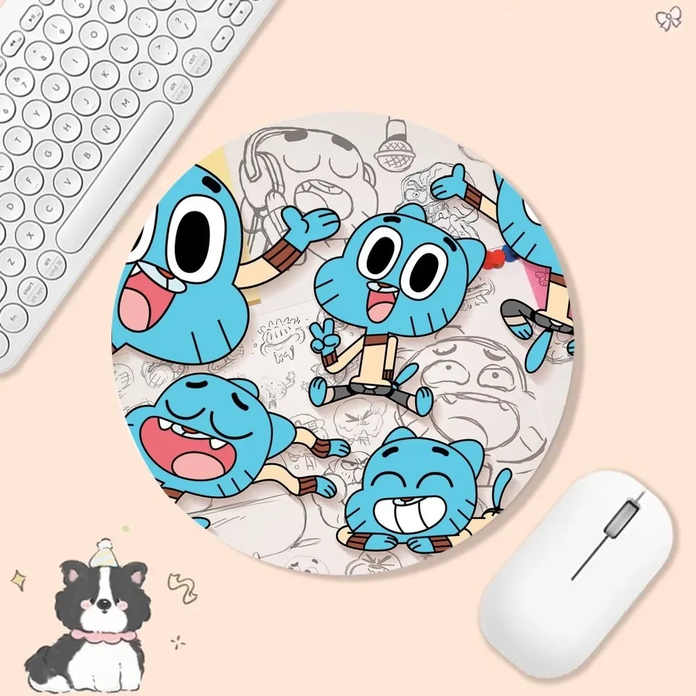 Amazing W-world Of Gumball Rubber Small Speed Version Game Computer Keyboard Office Table Mat PC Laptop Mouse mat Desk Mats