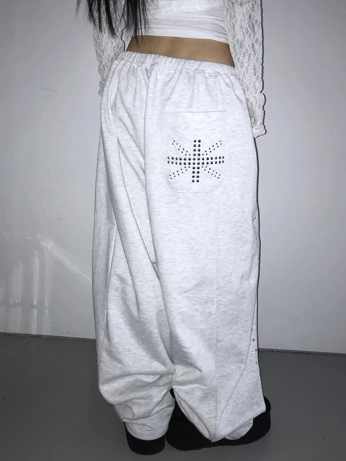 Herbst- und Winterhose mit Reisform-Diamant-Heißprägung, locker geschnitten, personalisierbar, gerades Bein, vielseitig einsetzbar für Sport und Freizeit – Detail 4