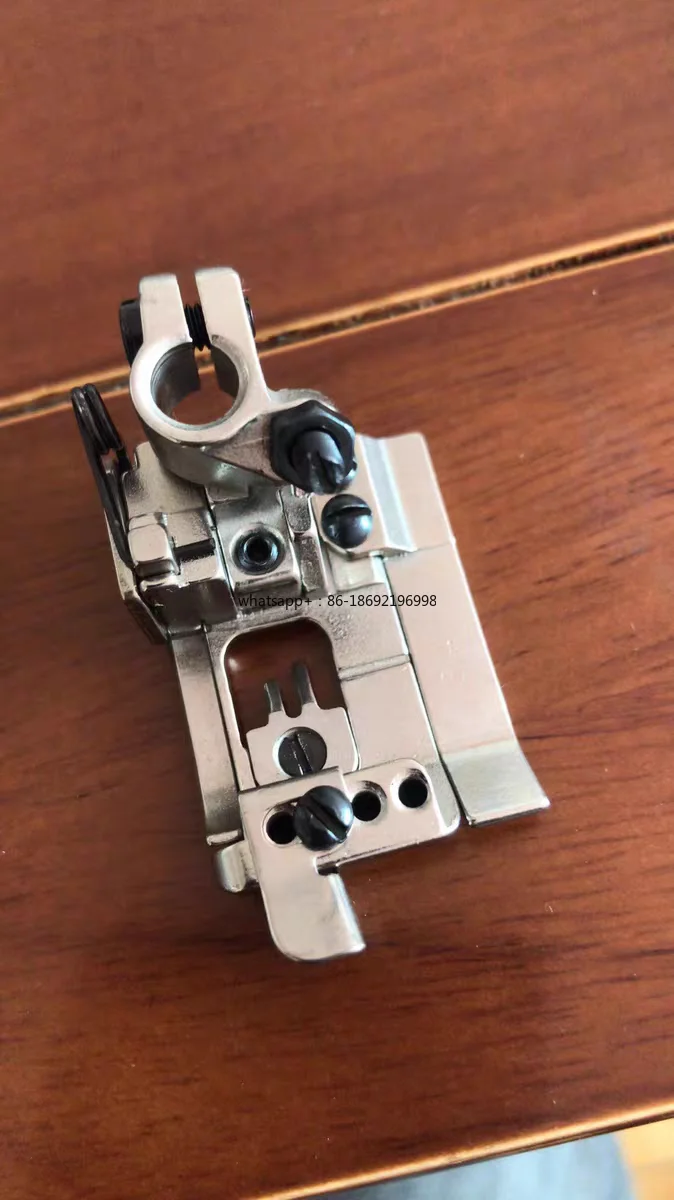 Peach Left Knife Car Three Needles and Five Wires Widened Presser Foot, High-quality Electroplating Anti-rust