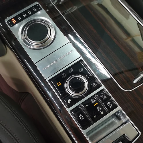 Imagen 2 del producto Para Range Rover Sport cubiertas de botones pegatinas interiores de moda para Land Rover Disovery 5 restauración climática del volante