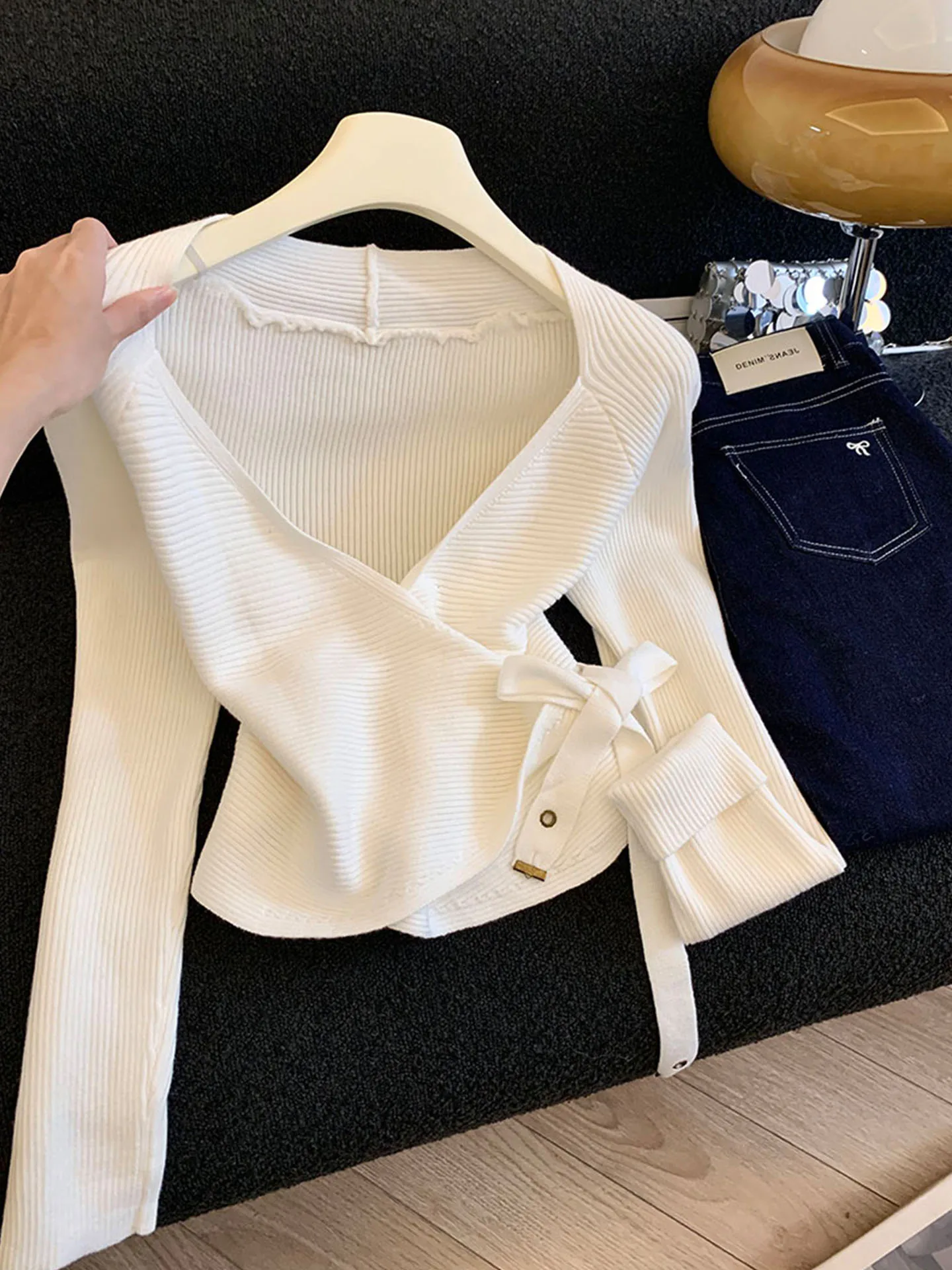 

Emily Clud Pure Desire Knitted irt Women's Slim Fit Long Sve V-Ne Tie Waist Base Top Faion Autumn Wear