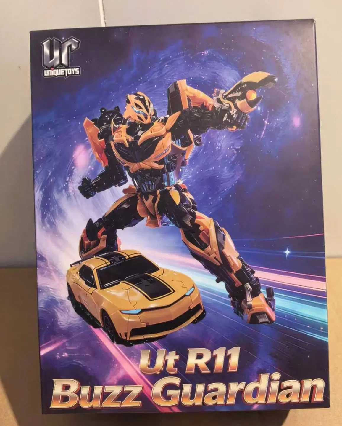 

В наличии, первая партия оригинальных уникальных фигурок-роботов UniqueToys UT-R11 UTR11 BUZZ GUARDIAN MPM из сплава