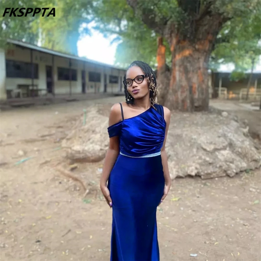 Custom Made Royal Blue Long 2025 One Shoulder Bridesmaid Dresses Pleated Satin Floor Length Shiny Maids Of Honor Gowns Cheap