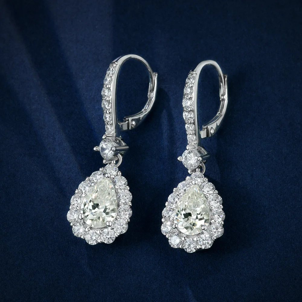 

New S925 Silver White Water Drop 6 * 9 Ice Flower Cut White G Color 2-carat Super Flash Fashion Earrings Wedding Jewelry
