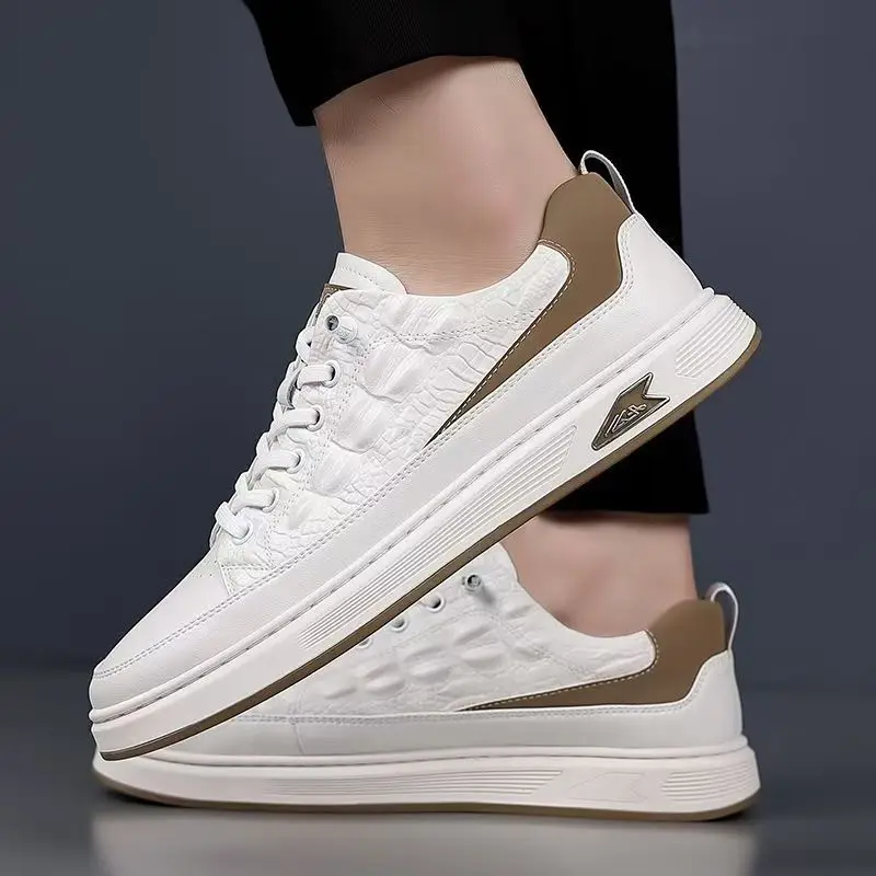 

Лето-Осень 2024, новые белые туфли для мужчин, модные повседневные кожаные кроссовки, мужские спортивные дизайнерские туфли на мягкой подошве, мужская обувь