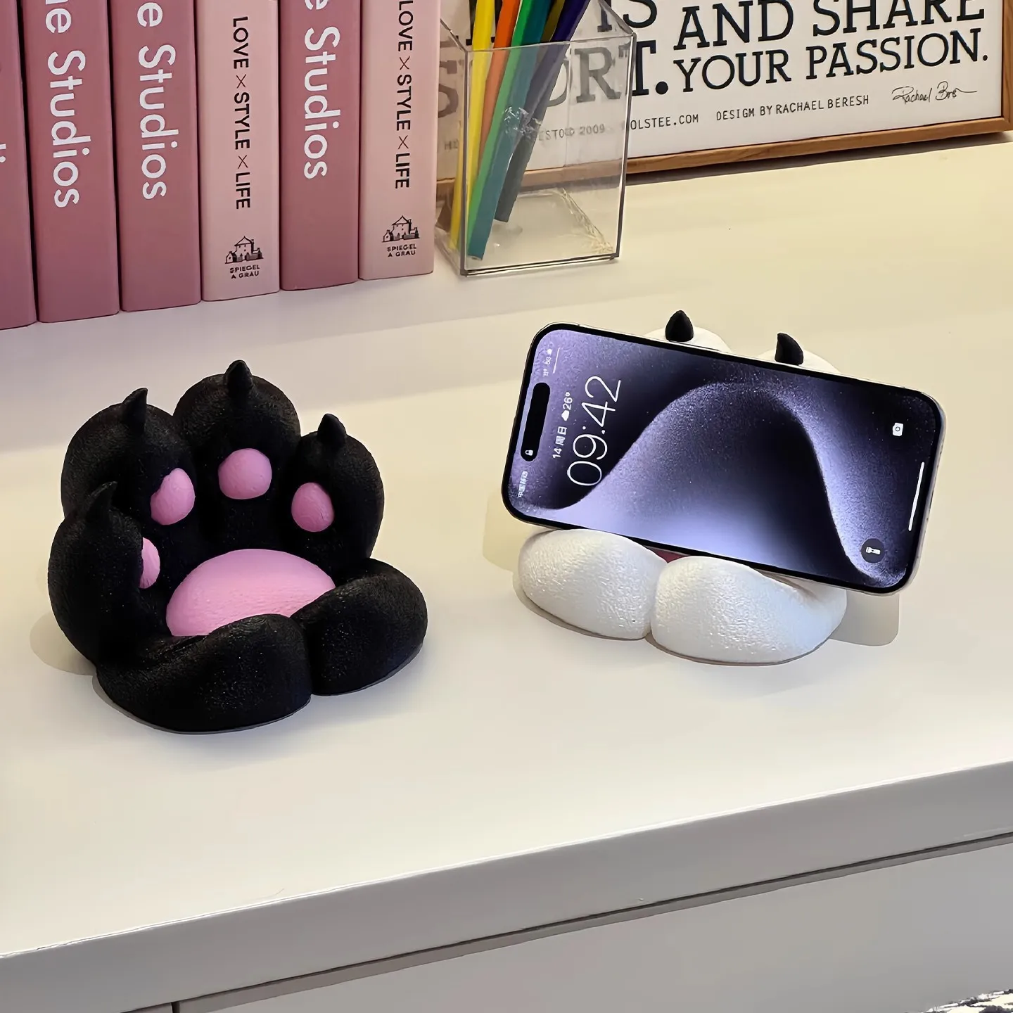 3D Printed Cute Cat Paw Desktop Phone Stand Anti Shake Multi Functional Lazy Phone Holder for Live Streaming Drama Watching