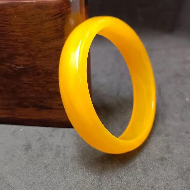 Exhibition chicken oil yellow , raw stone, honey amber bracelet, women's hand jewelry