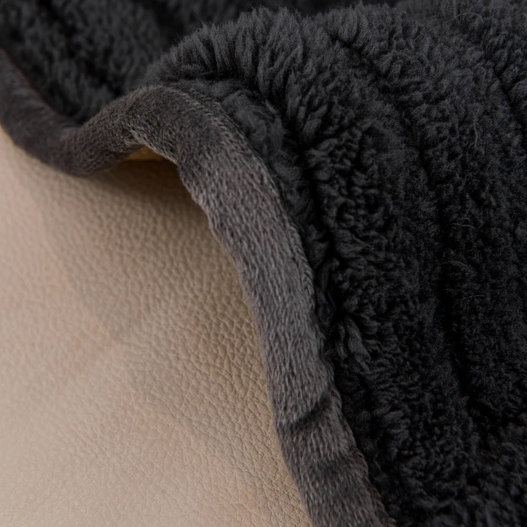 1pc Luxurious Thicken Tuffed Fleece Recliner Armchair Cover, Pet-Friendly, Non-Slip, Machine Washable Cover