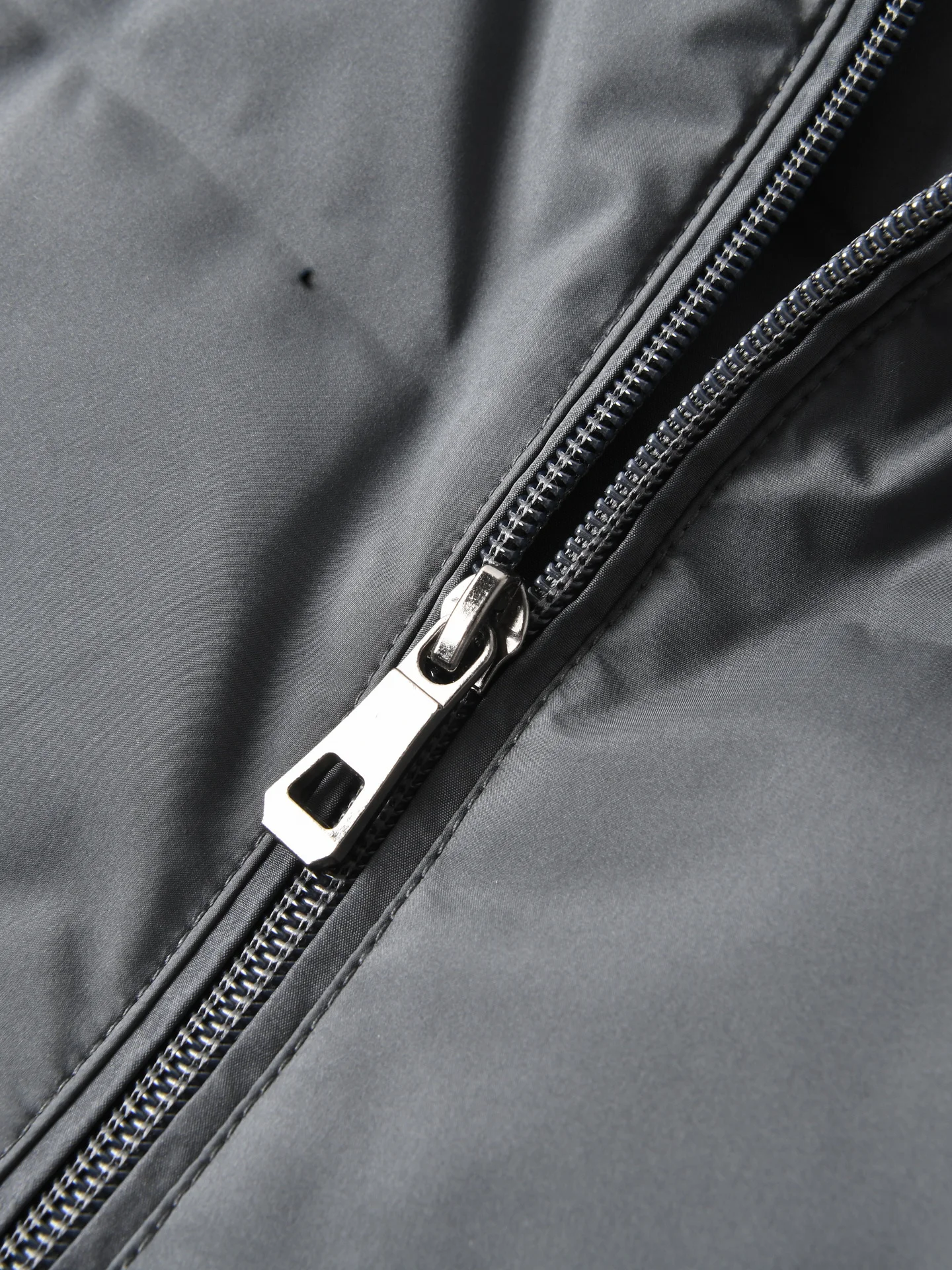 New American Style Outdoor Windproof Water-resistant Duck down Vest Casual Loose Fit Collar up Jacket Men Autumn Winter