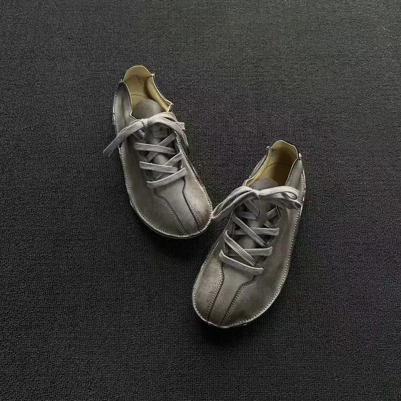 2026 German Training Shoes Outdoor Hiking Shoes Couple Casual Sneakers American Style Flat Barefoot Trekking Shoes