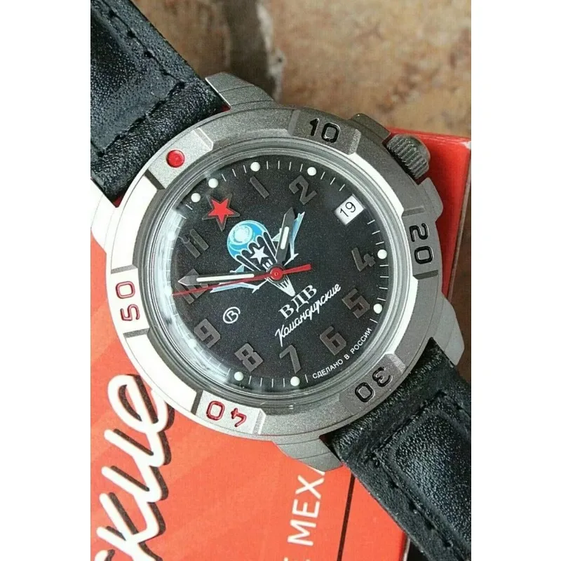 ساعة يد ميكانيكية عسكرية يدوية من نيتريد التيتانيوم المحمولة جواً للرجال مقاومة للماء ومضيئة