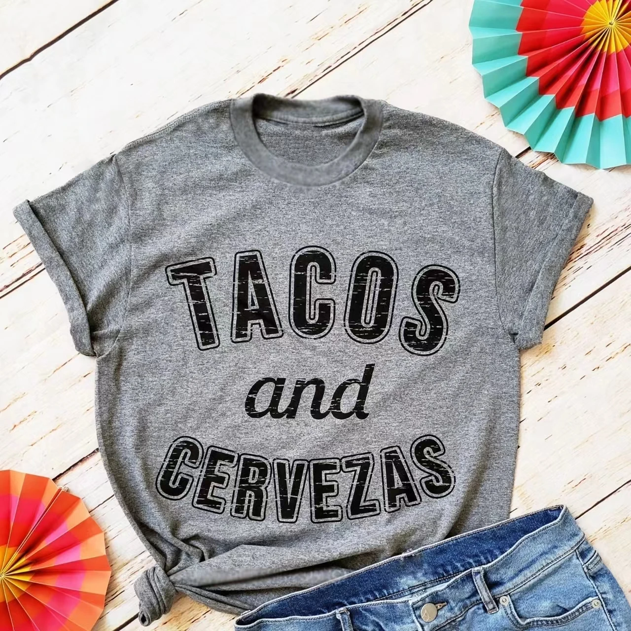 

2024 New Fashion Holiday Casual Party Female Shirt Tacos and Cervezas Slogan Women T-shirt Vintage Stylish Summer Girl Tee