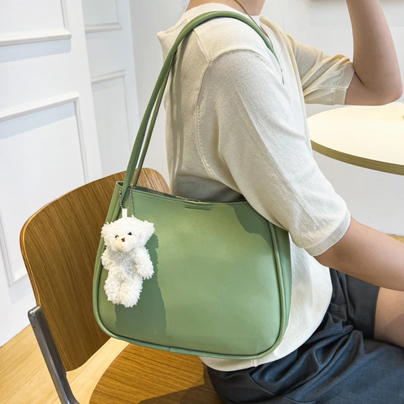 Simple And Casual New Versatile Shoulder Underarm Bag Small Fresh Solid Color Bear Pendant Handbag