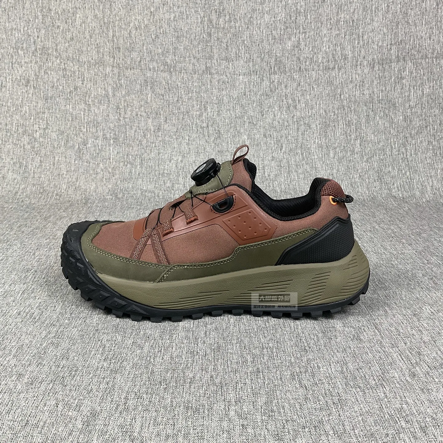 

Hot-selling summer outdoor hiking boots with high durability Multi-functional hiking boots with superior traction Walking shoes