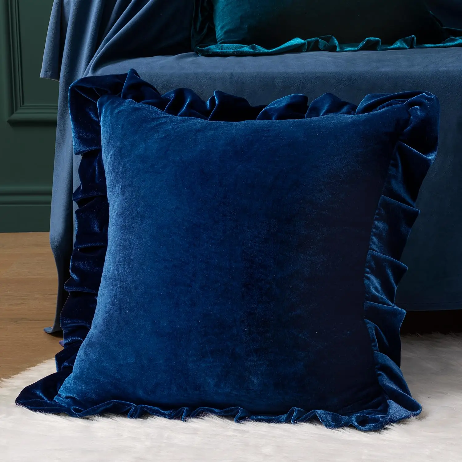 Velvet Ruffle Throw Pillow Covers Soft Luxurious Pack of 2 Cushions Vintage Gothic Decorative Ruffled Pillow Shams for Sofa
