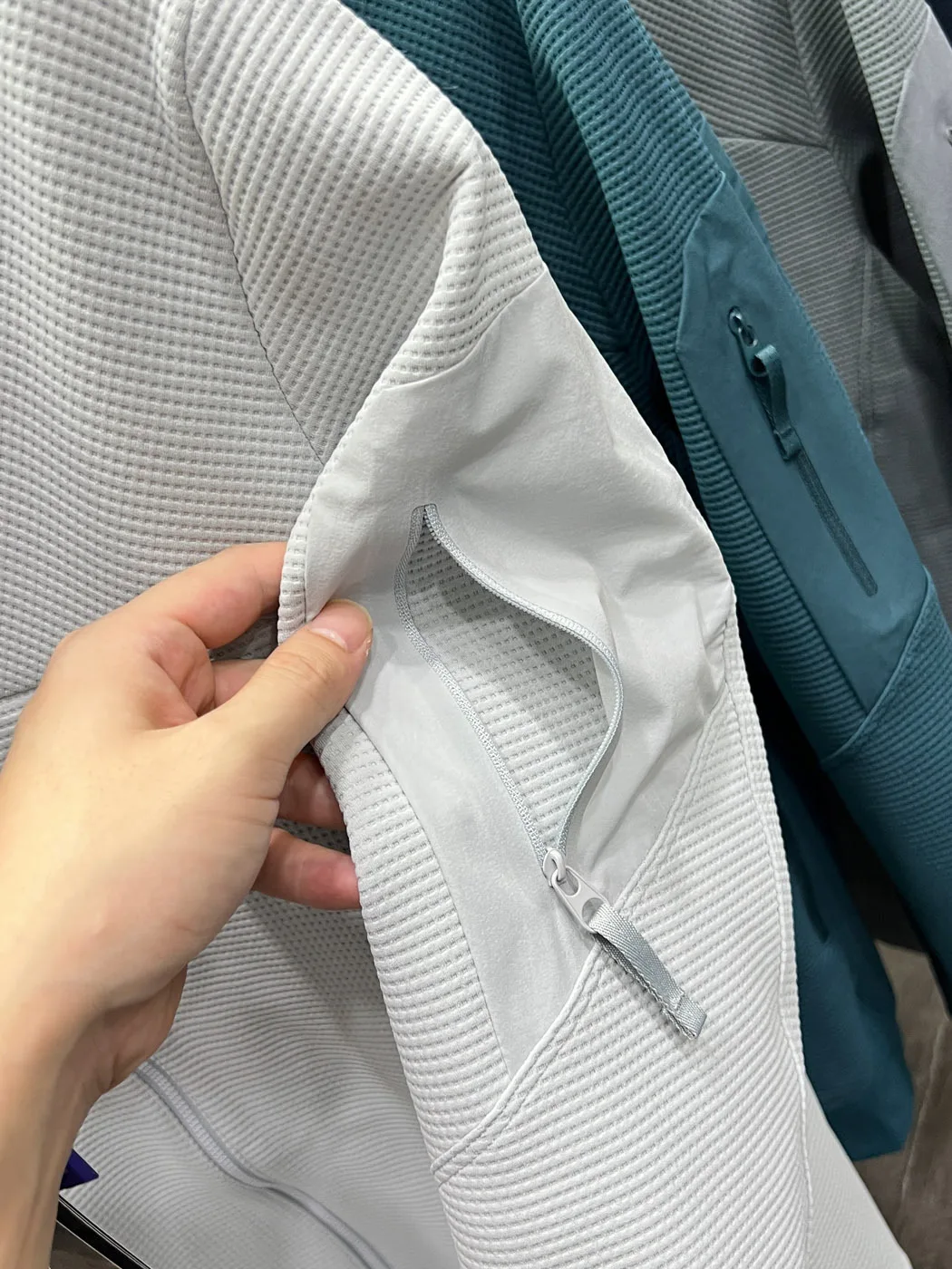 High-Energy Men's Training Jacket Stand Collar Casual Sportswear Polyester Fiber Long Sleeve Standard Fit Autumn Outerwear