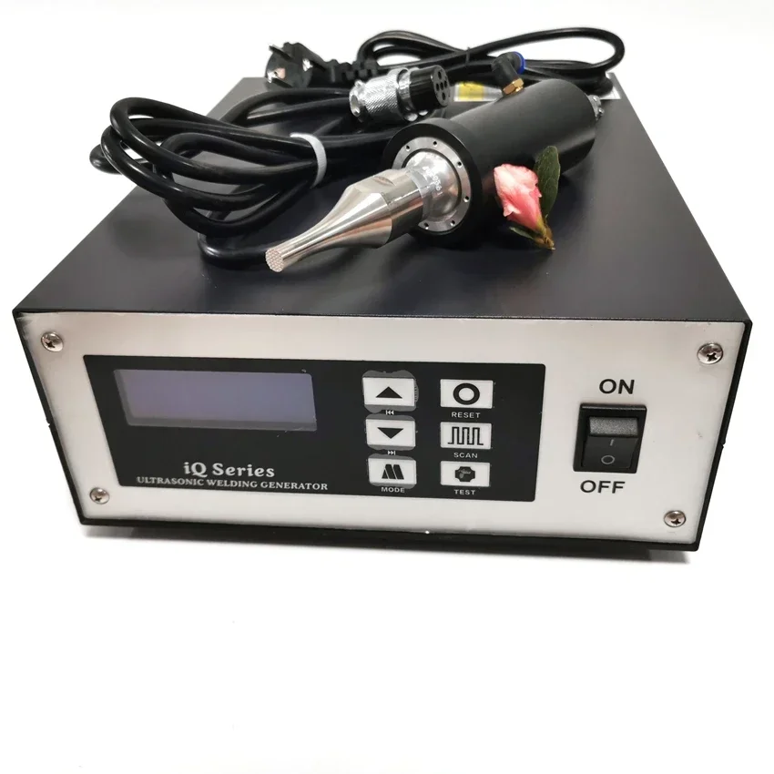 

35khz 500w Small Ultrasonic Spot Welding Machine For Textile Inserts Rear Panels