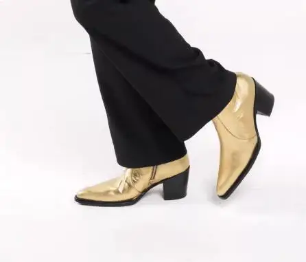 

Мужские модные ботинки челси из матовой кожи светло-золотистого цвета с заостренным носком, квадратным каблуком 6 см, увеличивающим рост, в британском стиле