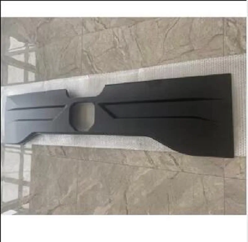 

New 19-23 For Dodge RAM1500 Rear Door Guard Trim Plate Bighorn Tail Plate With Integrated Tow Hook Bumper Cut-Outs Body Parts