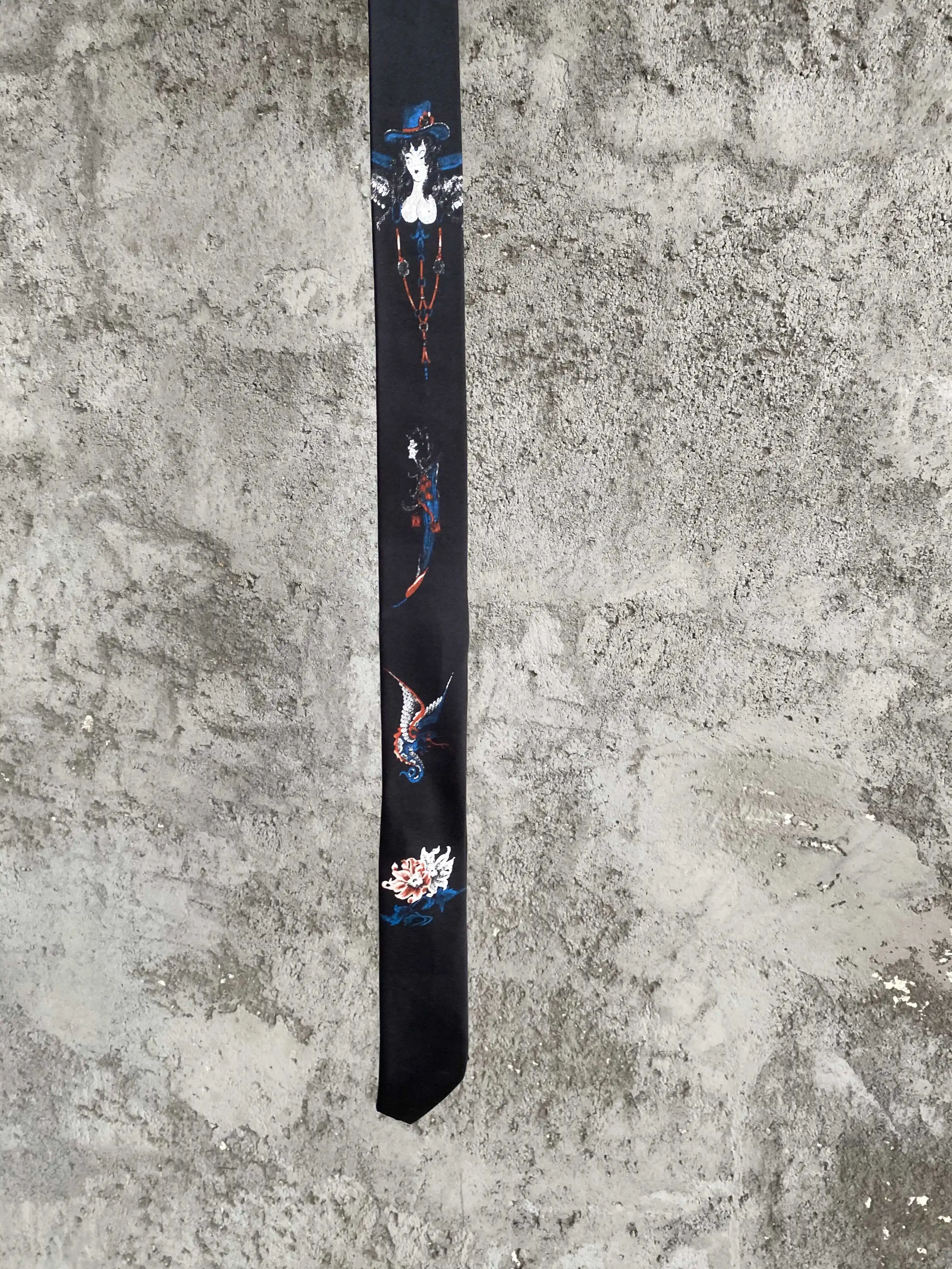 Original men's and women's woolen ties with swallow embroidery, an independent designer's original brand fashion show