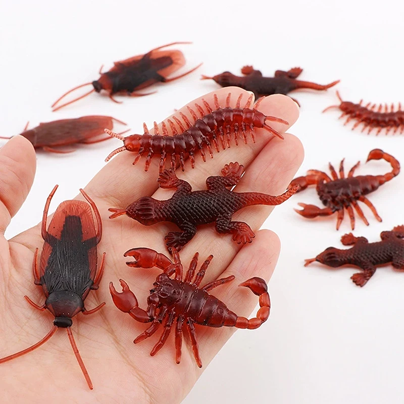 20pcs Halloween Simulation Bug Cockroach Spider Centipede Scorpion Plastics Prank Bug Funny Halloween DIY Decoration TMZ