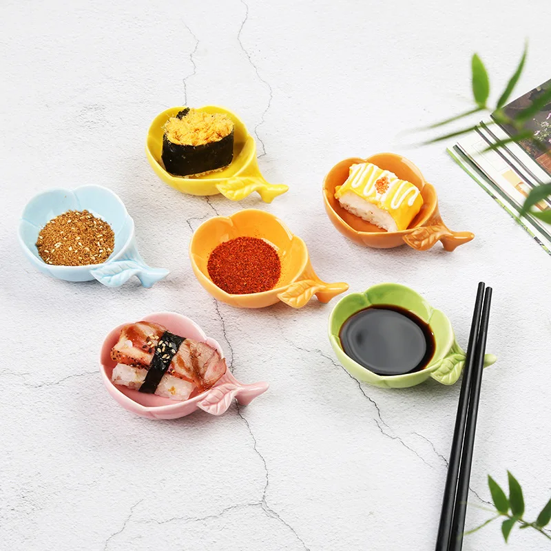 Japanese Plum Blossom Shaped Ceramic Seasoning Dish Multi-use Sauce Plate for Home Restaurant